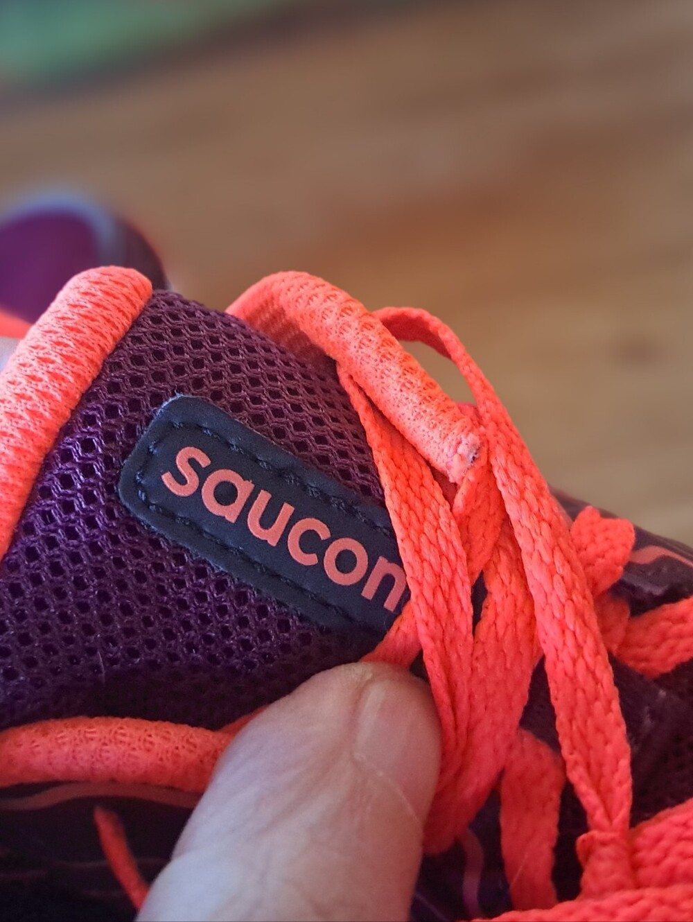 Saucony Cohesion 12 Running Shoes Sneakers Women's Size 8 Purple Coral S10471-9 - Picture 3 of 12